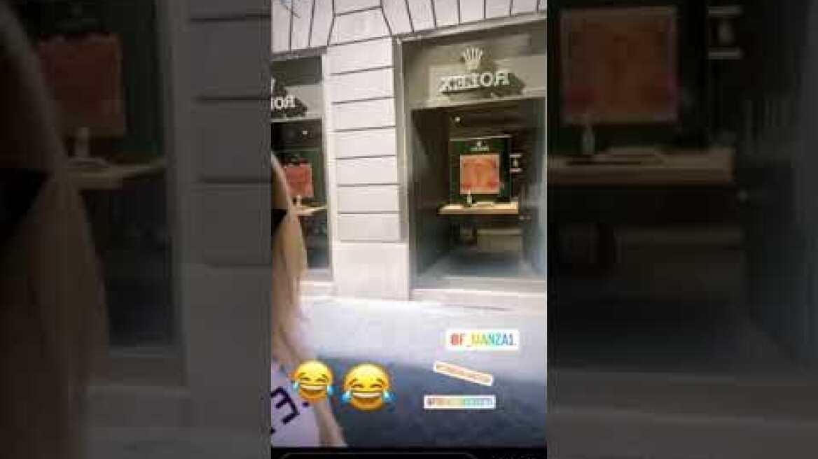 Ilary Blasi scherza sui Rolex di Francesco Totti e lo sbeffeggia