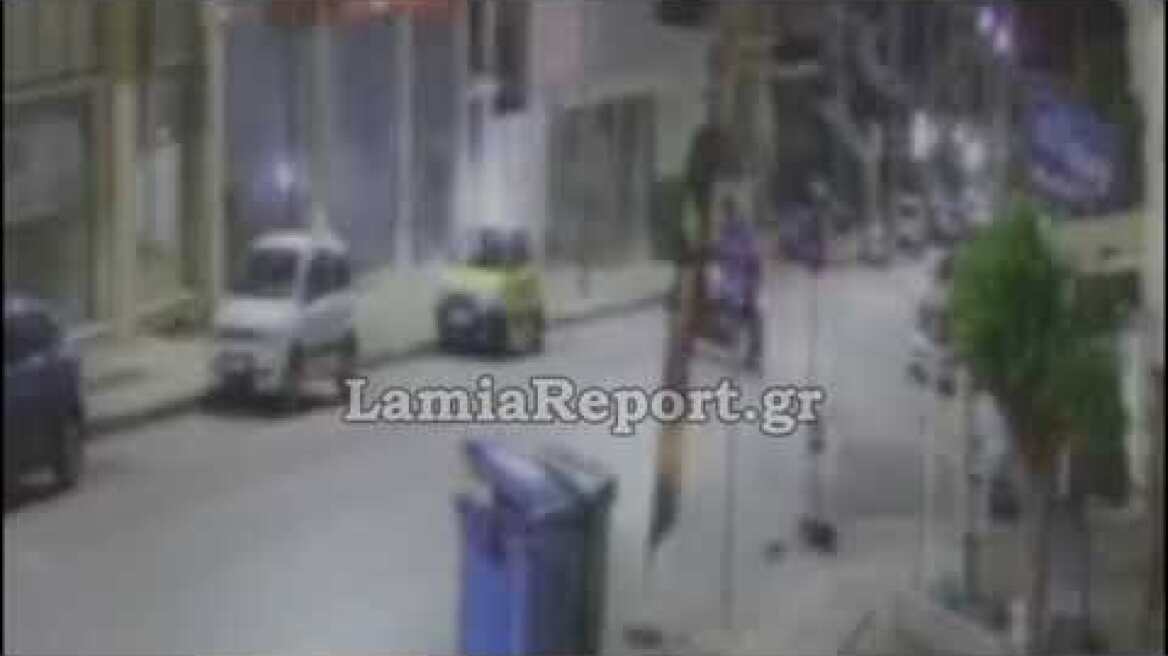 LamiaReport.gr: Τούμπαρε Smart μέσα στην πόλη