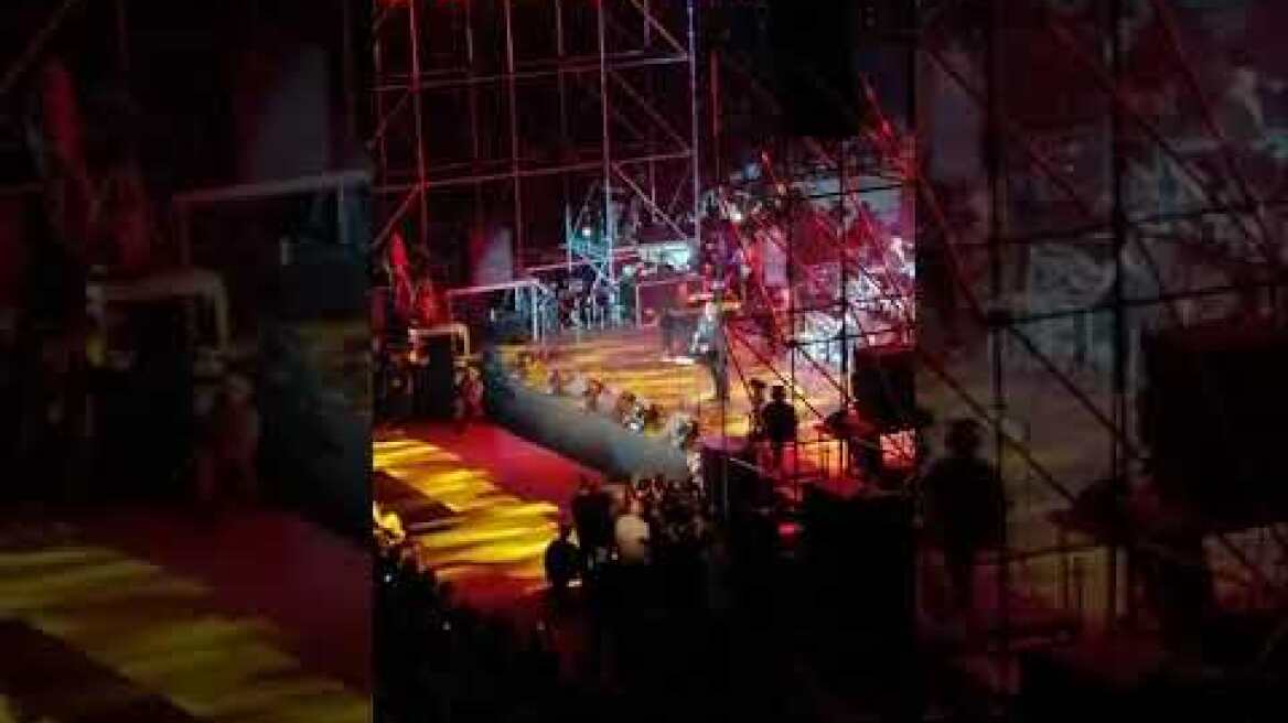 Ο Αντώνης Ρέμος τραγουδά για το Μίκη (24/06/2019)