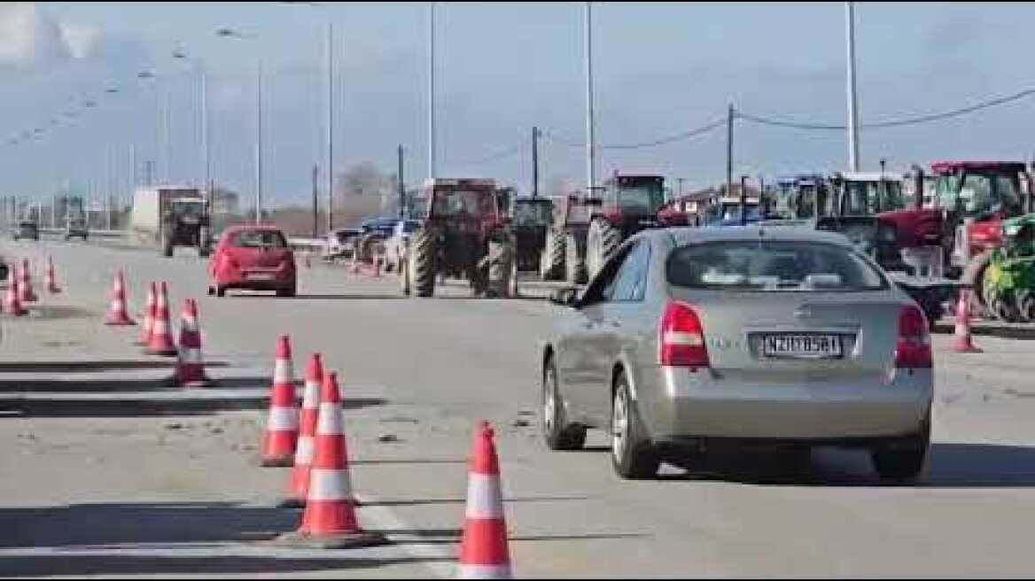 H αναχώρηση των αγροτών του μπλόκου Μαλγάρων (1)