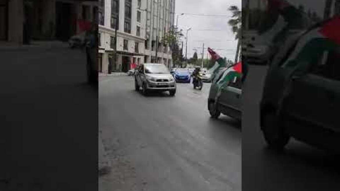 Παλαιστίνιοι στο Σύνταγμα.