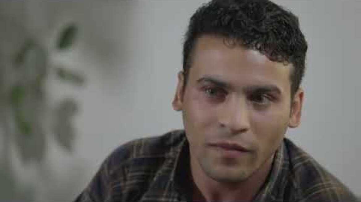 Γελώντας στο Αφγανιστάν (2023)