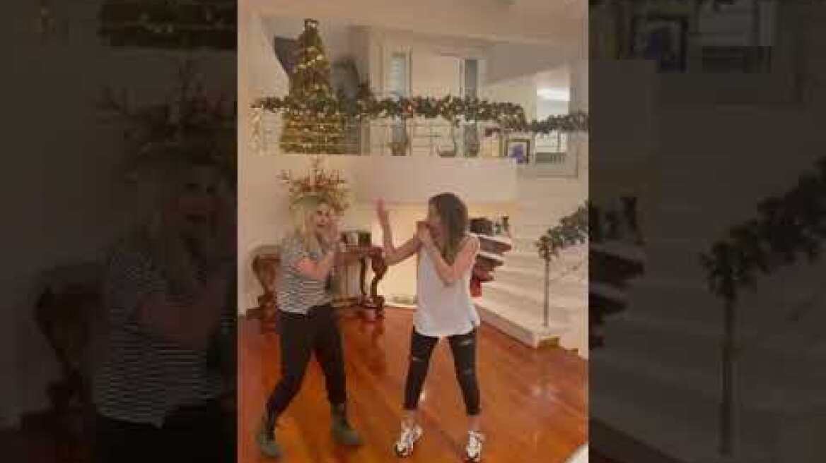 O Νίκος Κοκλώνης ποστάρει σε βίντεο την πρώτη «μυστική» συνάντηση Βίσση-Βανδή