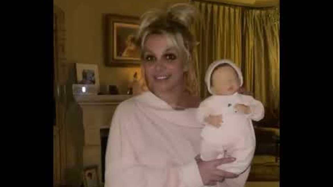 Britney Spears And Her Doll Brennan - October 6 2021