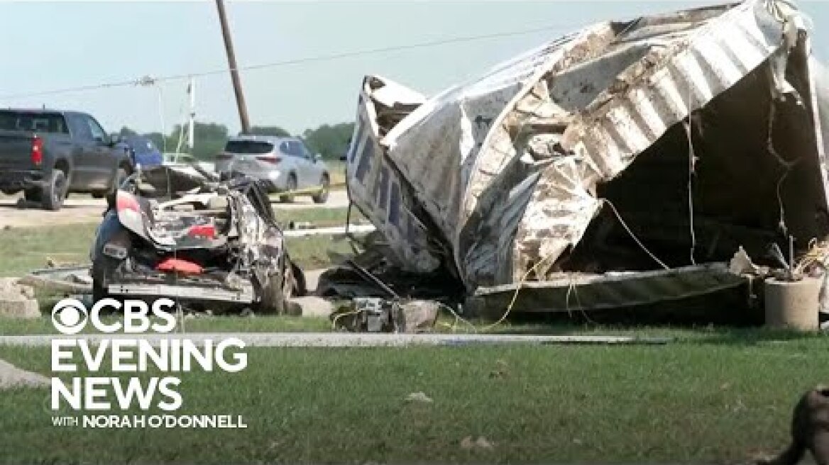 At least 15 killed as tornadoes hit South