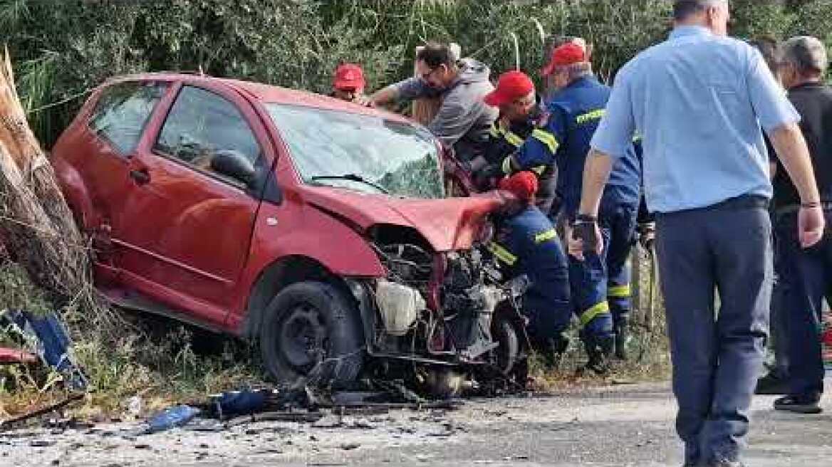 Σοβαρό τροχαίο στη Θεσσαλονίκη: Εγκλωβίστηκαν οδηγοί