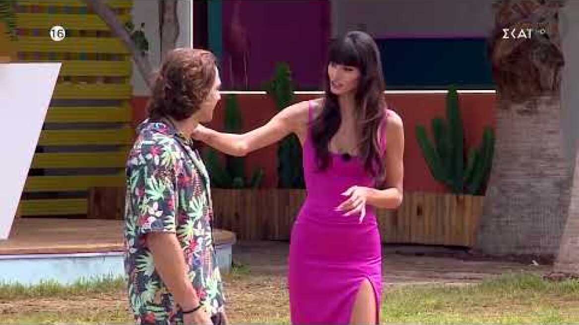 Love Island: Ξεκίνησε το ριάλιτι γνωριμιών - Αυτά είναι τα πρώτα ζευγάρια του παιχνιδιού