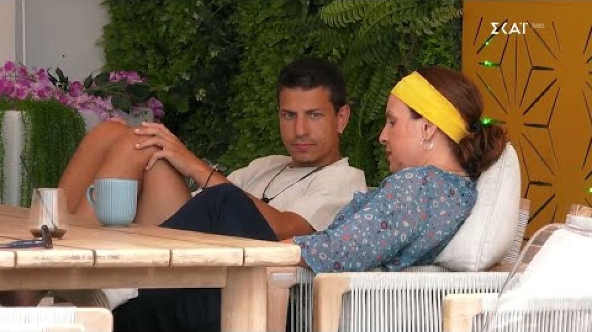 Big Brother – Exclusive: Ο Νίκος «καρφώνει» με το βλέμμα του τη Ζωή