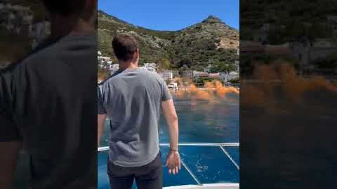 Η αναχώρηση του Στέφανου Κασσελάκη προς το Αγαθονήσι (3)