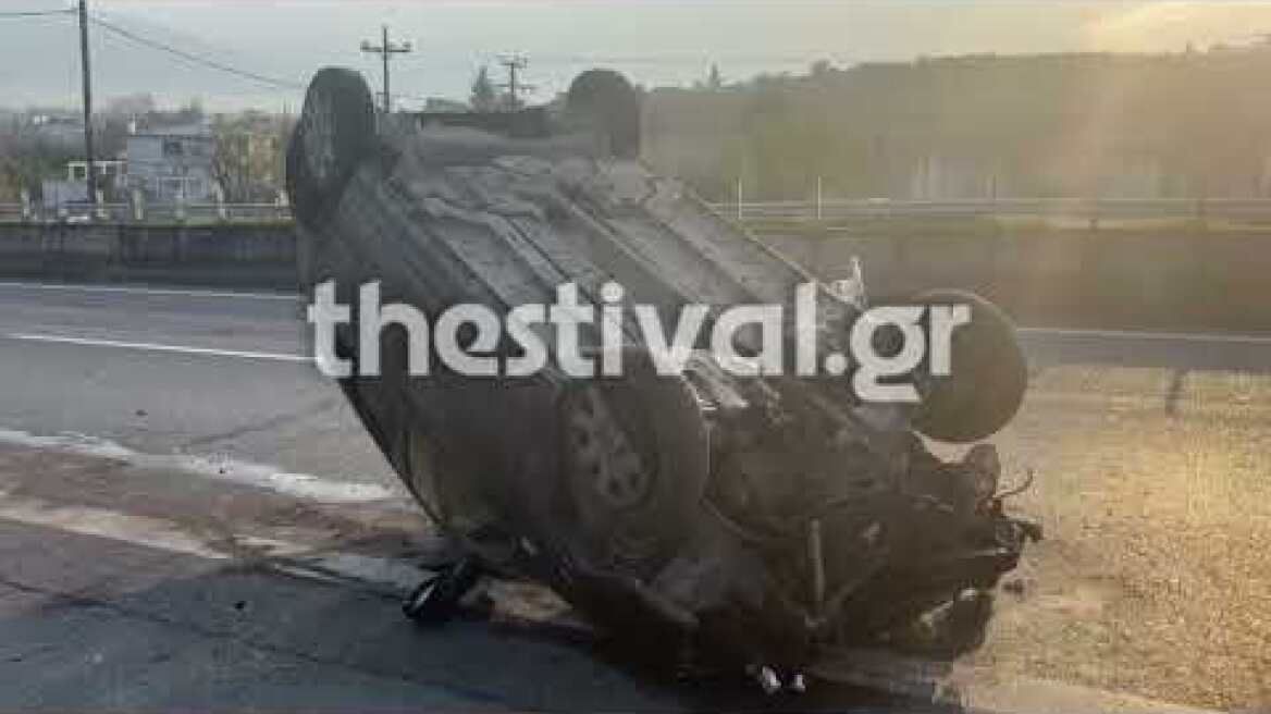 Thestival.gr Ανατροπή οχήματος στη Μουδανιων 