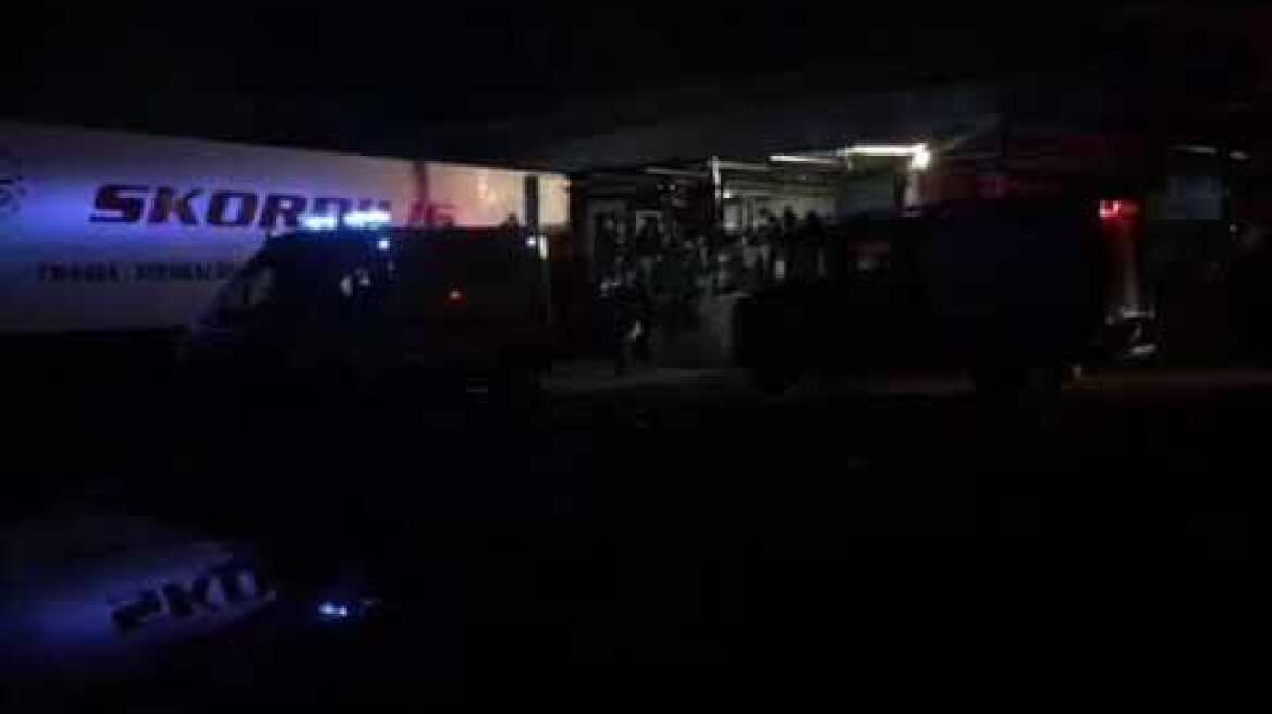 Εργάτης καταπλακώθηκε από δομικά υλικά στο Ρεντη