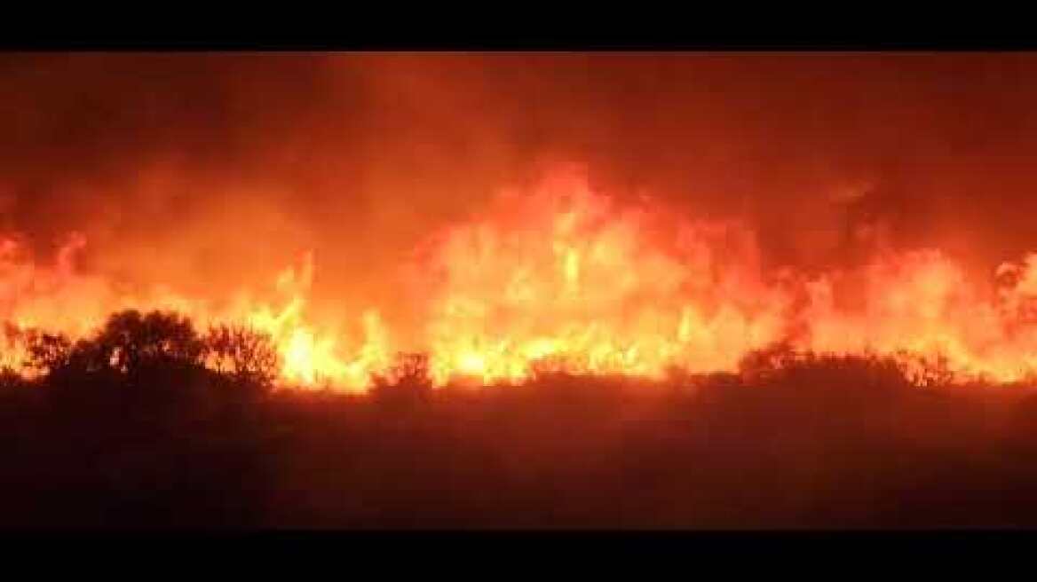 Ανεξέλεγκτη φωτιά στην Εύβοια (3)