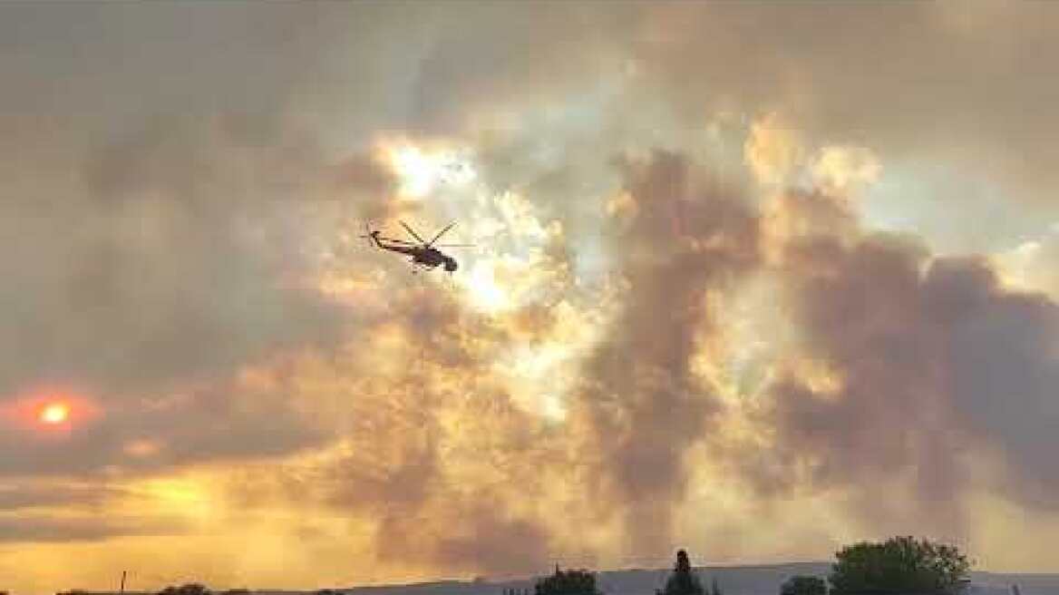 Οι εικόνες είναι τραβηγμένες από το χωριό Άνθεια δείχνουν το μέτωπο σε Αετοχώρι, Νιψά