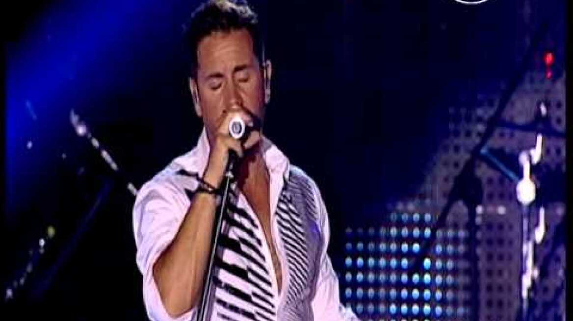 Γιώργος Μαζωνάκης "Φεύγω για μένα" Live @ Mad North Stage Festival