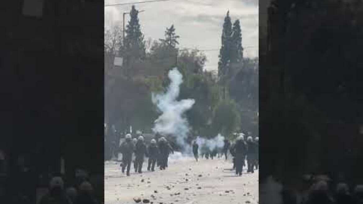 Επεισόδια στο κέντρο της Αθήνας (9)