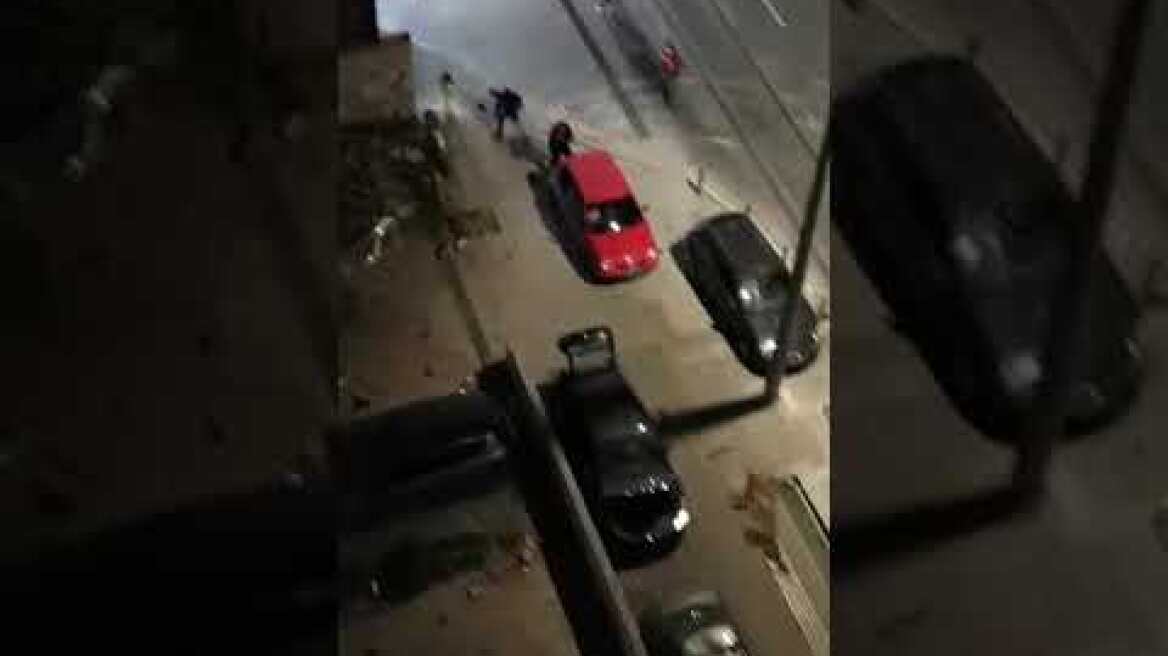 Πλάνα από το βενζινάδικο στον Πειραιά (2)