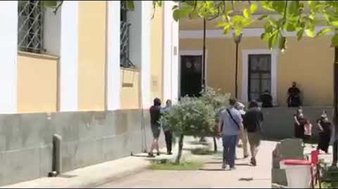 Ελεύθεροι οι κατηγορούμενοι της νέας Σμύρνης με περιοριστικούς όρους