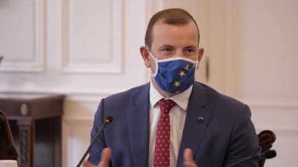 Συνάντηση του Πρωθυπουργού με τον Ευρωπαίο Επίτροπο Περιβάλλοντος Virginijus Sinkevičius