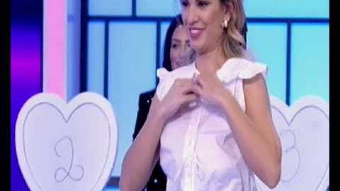 Ο Στέλιος Κουδουνάρης «έγδυσε» παίκτρια