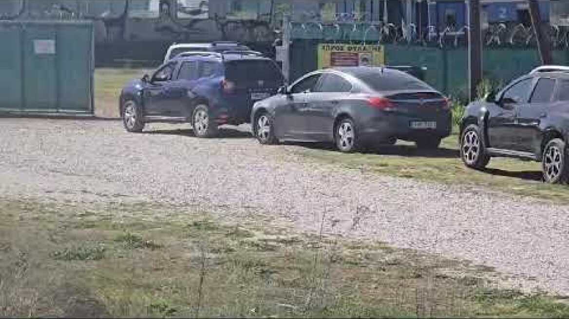 Έφτασε πριν από λίγο το ειδικό κλιμάκιο της πυροσβεστικής μαζί με τους δικαστικούς πραγματογνώμονες