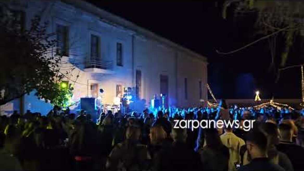 Συναυλία στο Ενετικό Λιμάνι - Μάνος Μαλαξιανάκης