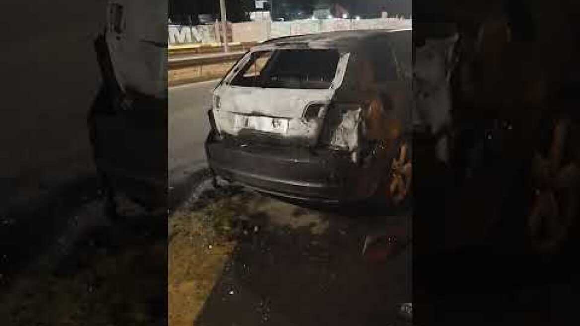 Άλσος Βεΐκου 2- φωτιά σε ΙΧ