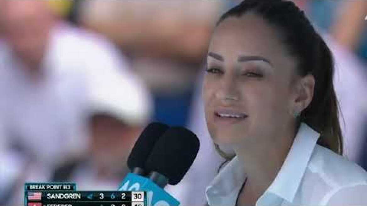 Roger Federer confronts line judge after receiving code violation for cursing