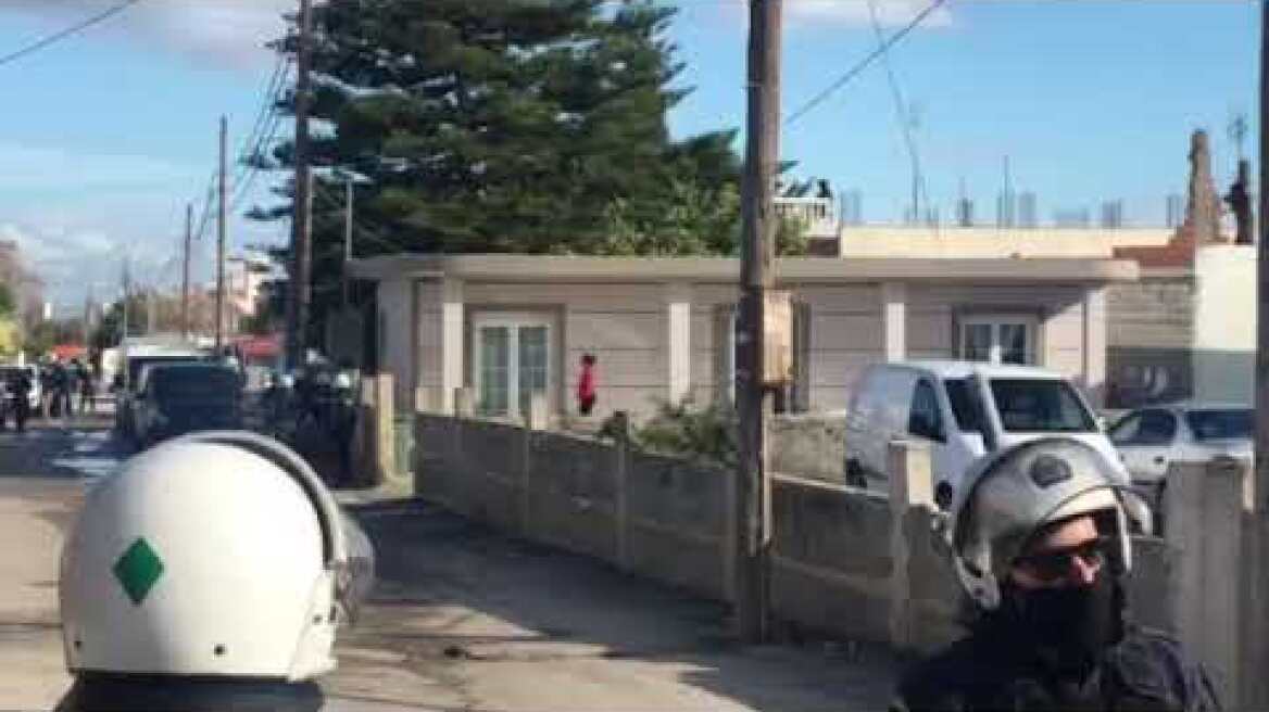 Μέγαρα - Επιχείρηση ΕΚΑΜ