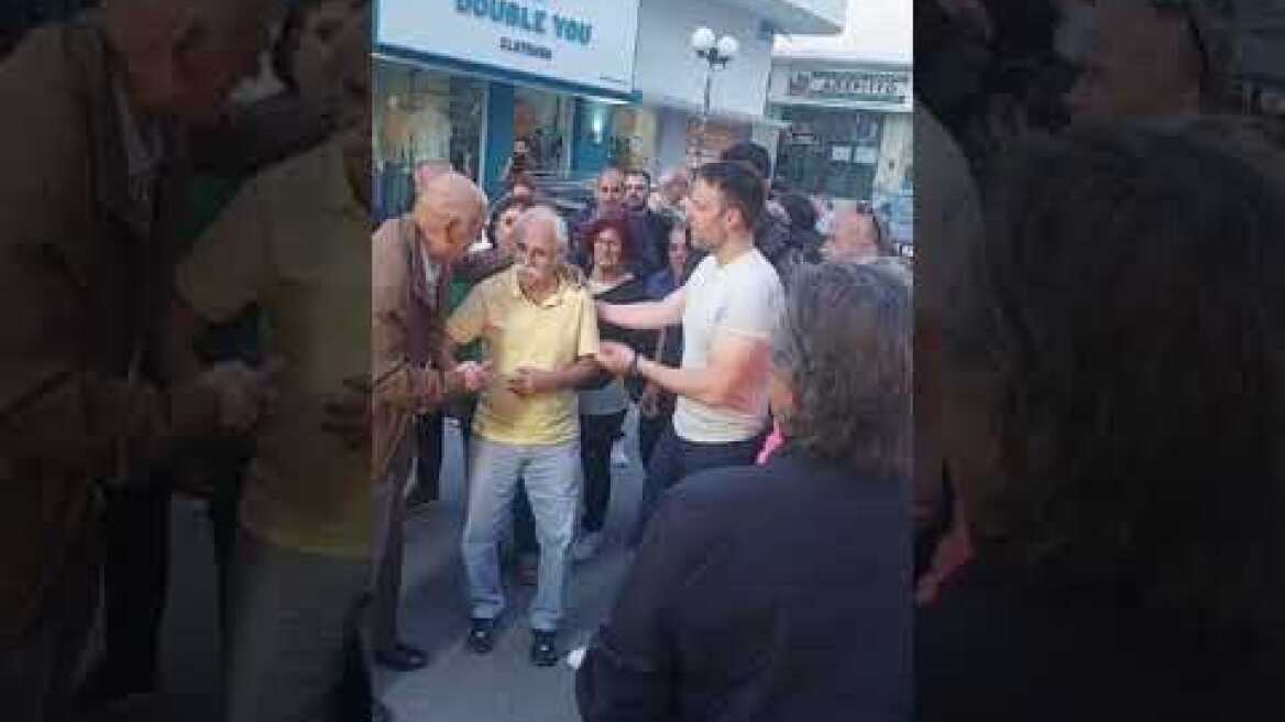 Ο Στέφανος Κασσελάκης με τους πολίτες του Ηρακλείου (4)