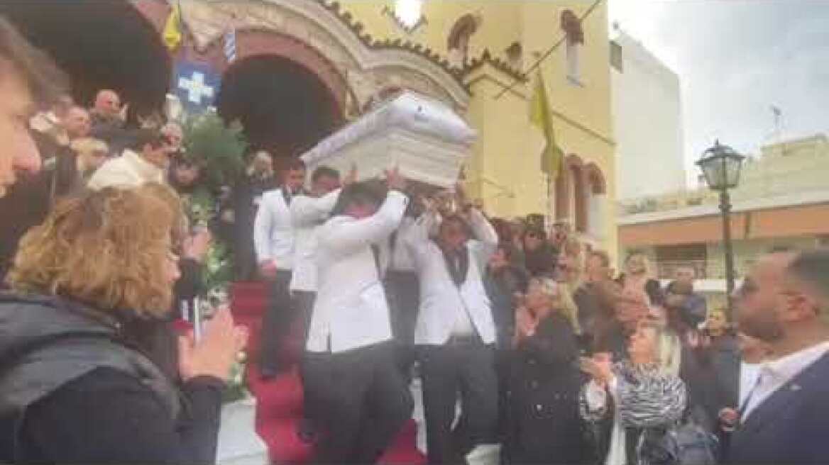 Νίκος Φλωρινιώτης: Θρήνος στο τελευταίο «αντίο»