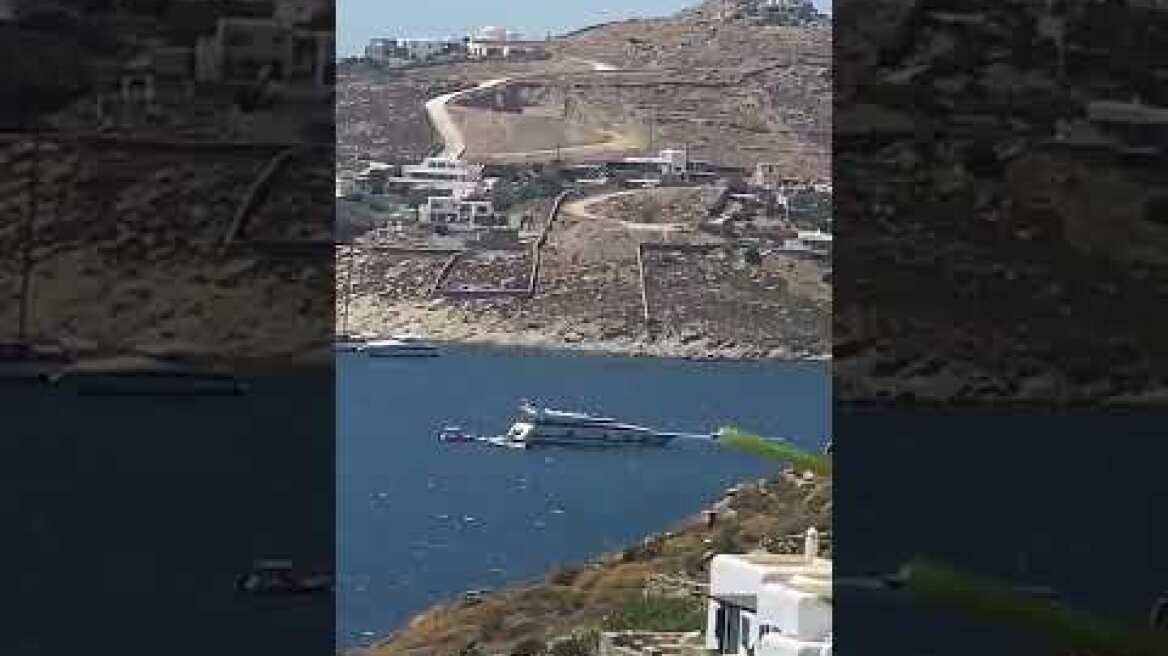 Μύκονος: Υπερπολυτελές σκάφος προσέκρουσε σε ξέρα και κινδυνεύει να βυθιστεί