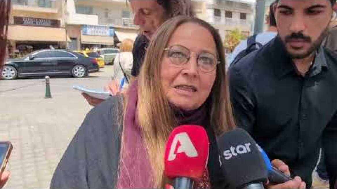 Κηδεία Αχιλλέα Θεοφίλου: Μαρίζα Κωχ
