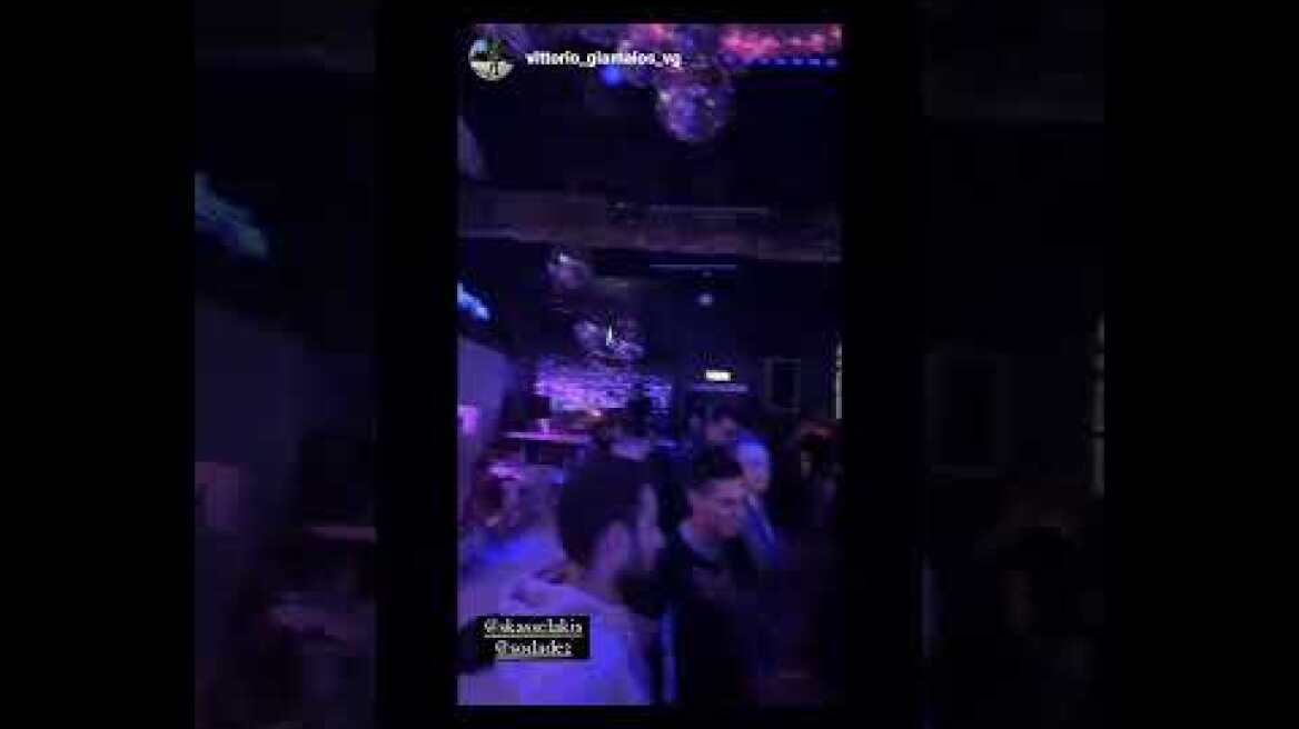 Με τον Τάιλερ σε μπαρ στο Γκάζι ο Κασσελάκης 3