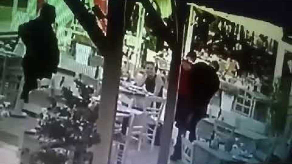 Σώζουν τουρίστα που πνίγεται από φαγητό σε ταβέρνα στα Χανιά