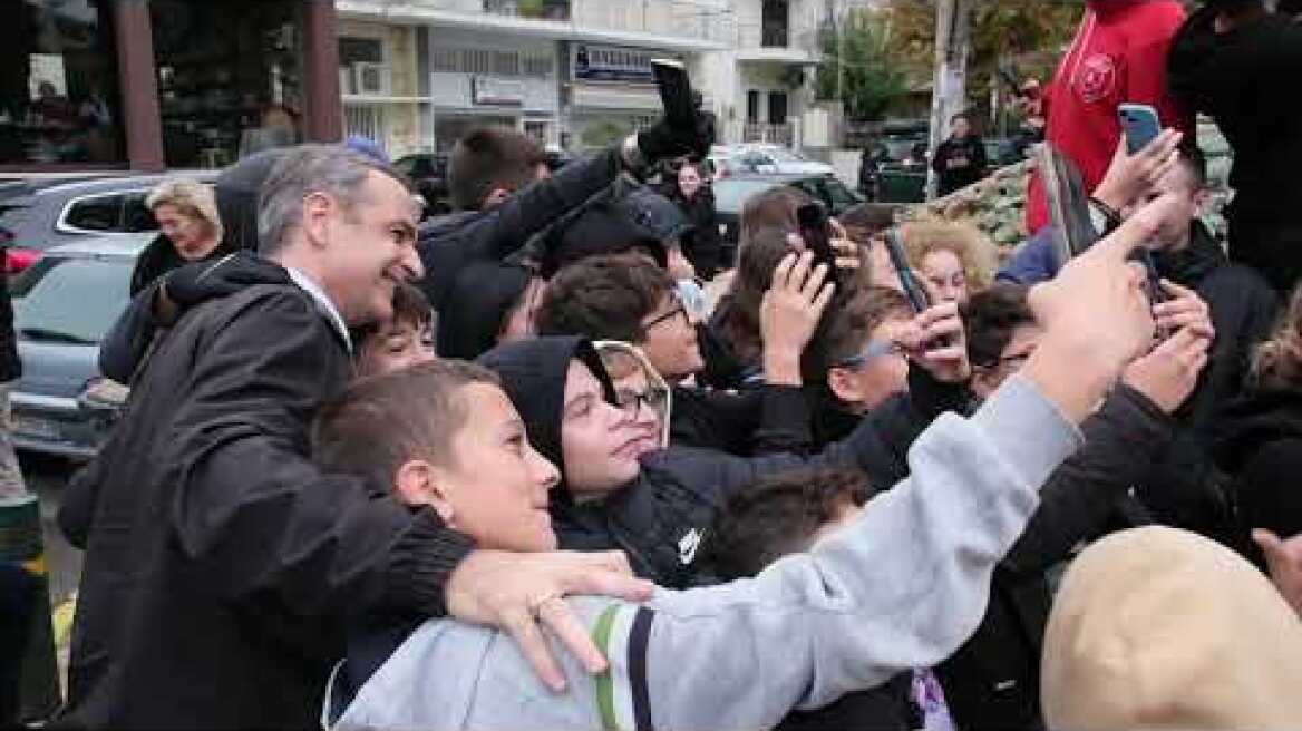 Επίσκεψη Μητσοτάκη σε φυτώρια στο Καπανδρίτι