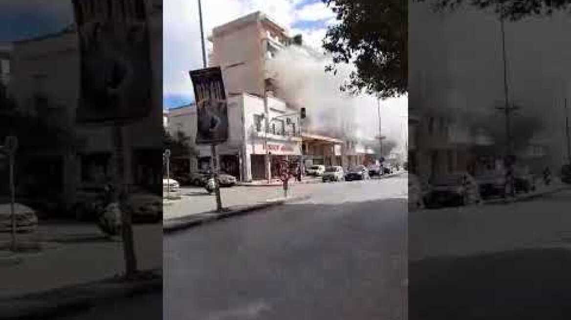 Φωτιά σε πολυκατοικία επί της Λαγκαδά στη Θεσσαλονίκη