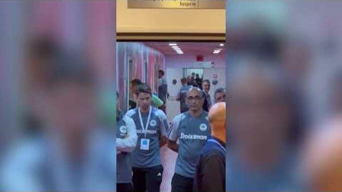 Ολυμπιακός-ΠΑΟ: Η στιγμή που φτάνουν πίτσες στα αποδυτήρια των πράσινων