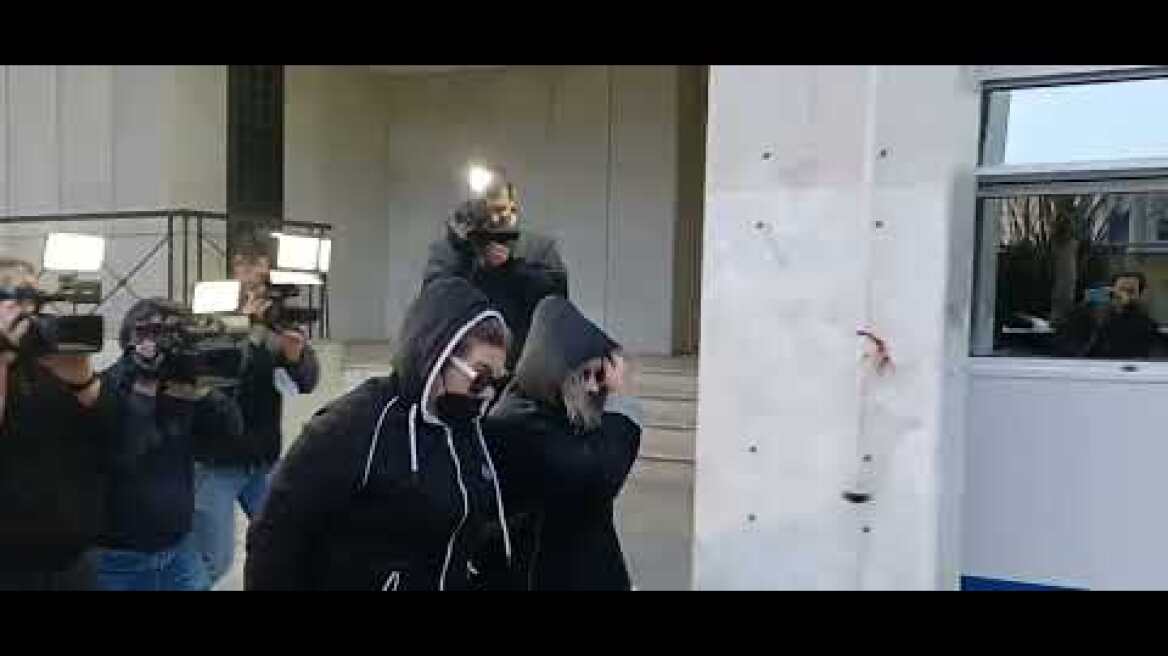 Αποχώρηση της μητέρας και της αδερφής της Ρούλας Πισπιρίγκου από τη ΓΑΔΑ