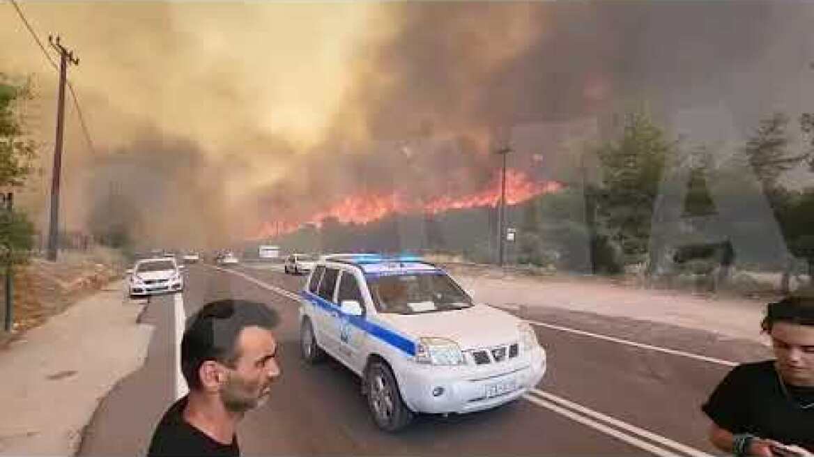 Φωτιά Άγιος Χαράλαμπος μάνδρας