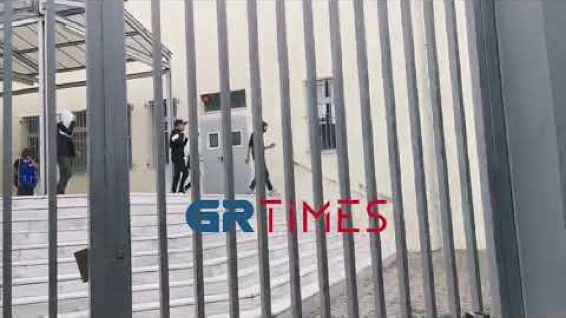 Επεισόδια ΕΠΑΛ Σταυρούπολης - GrTimes