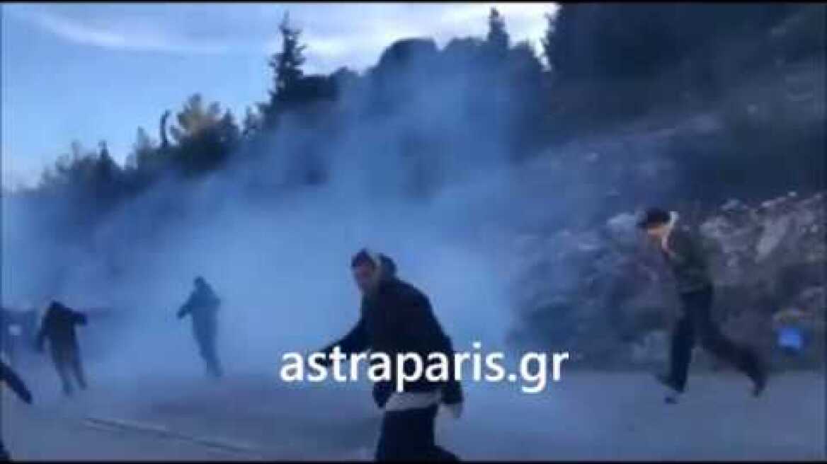 Σφοδρή επίθεση των ΜΑΤ στο Φλώρι του Αίπους, στη Χίο