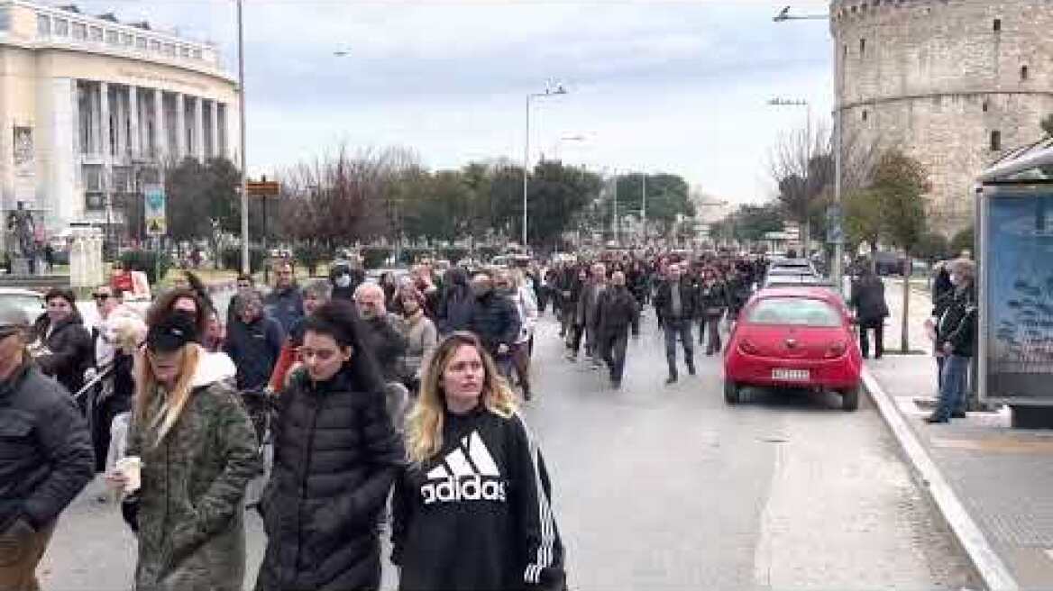 Thestival.gr Πορεία αντιεμβολιαστών στο κέντρο της Θεσσαλονίκης