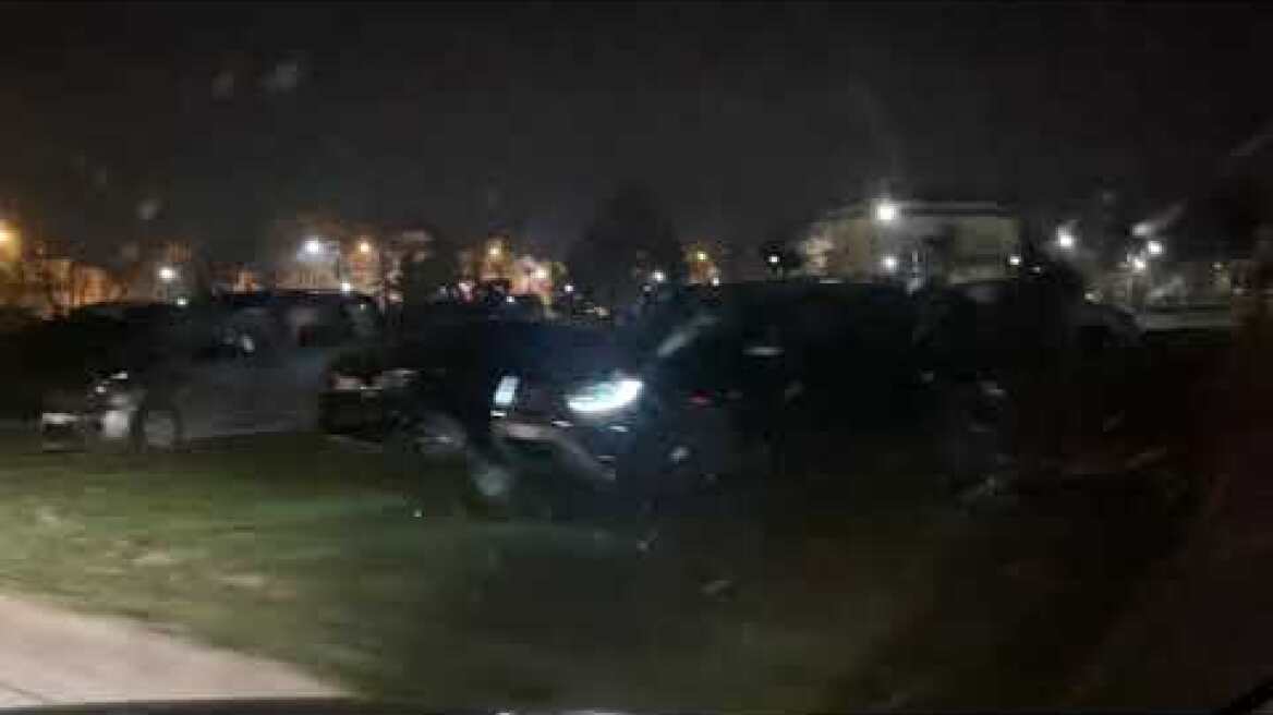 Διανυκτέρευση στα πάρκα και στα αυτοκίνητα για τους Λαρισαίους