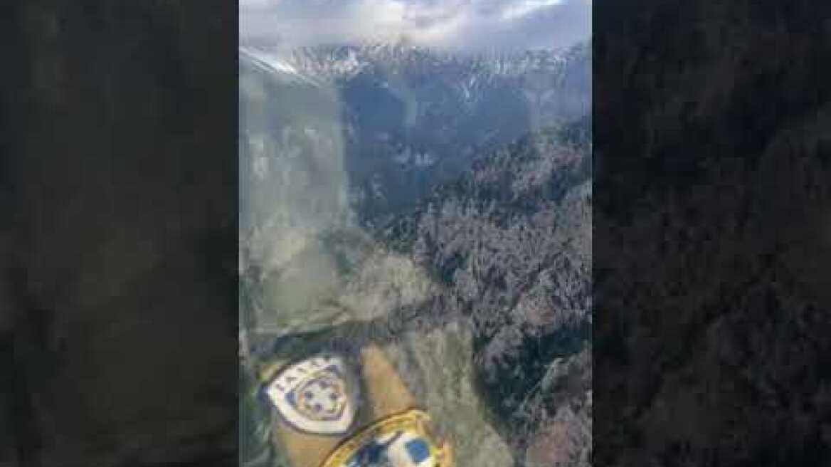 Πλάνα από ελικόπτερο που ψάχνουν τον αγνοούμενο τουρίστα στο φαράγγι στην Κρήτη (2)