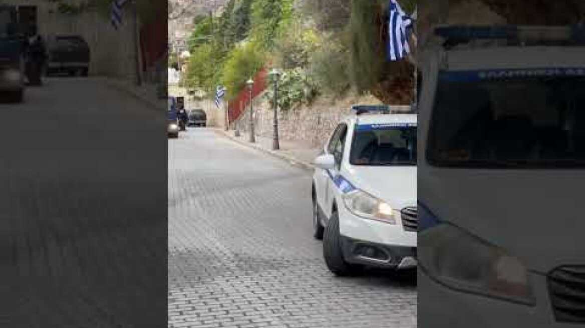 Η αστυνομία στο χωριό Βορίζια της Κρήτης (3)