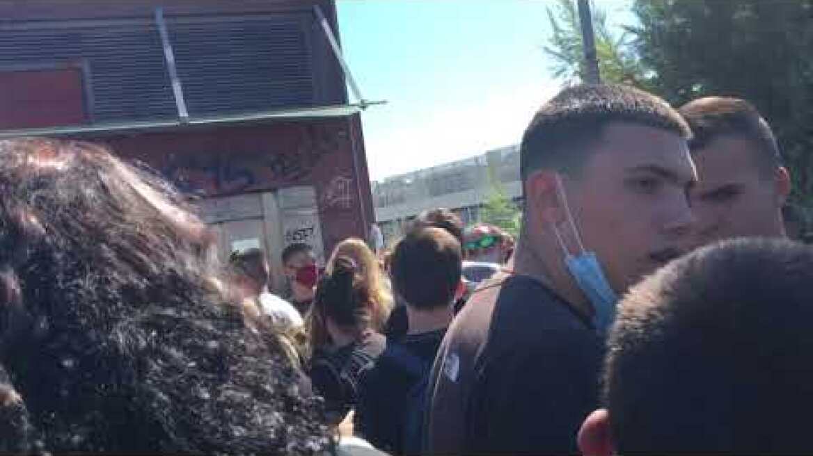 Επεισόδια τρέχουν οι μαθητές