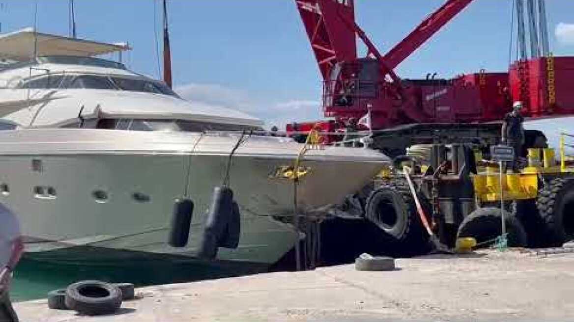Σπέτσες: Άρχισε η διαδικασία ανύψωσης σκάφους (2)