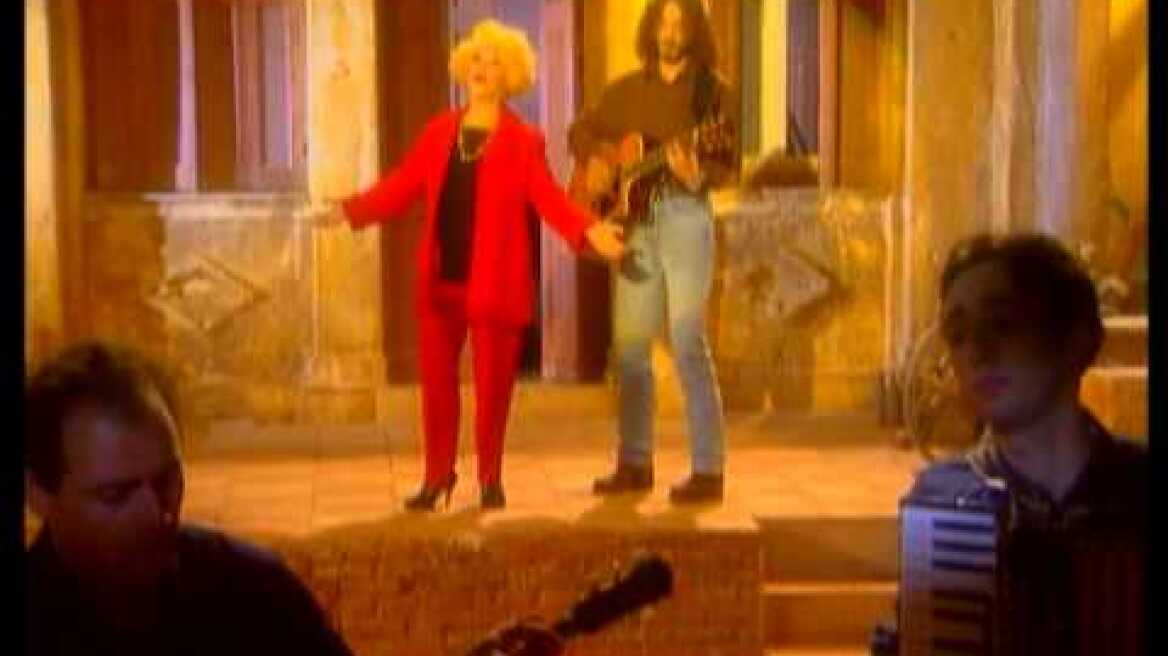 Καίτη Γκρέυ & Χρήστος Δάντης - Θα σε γελάσω (Official VideoClip)