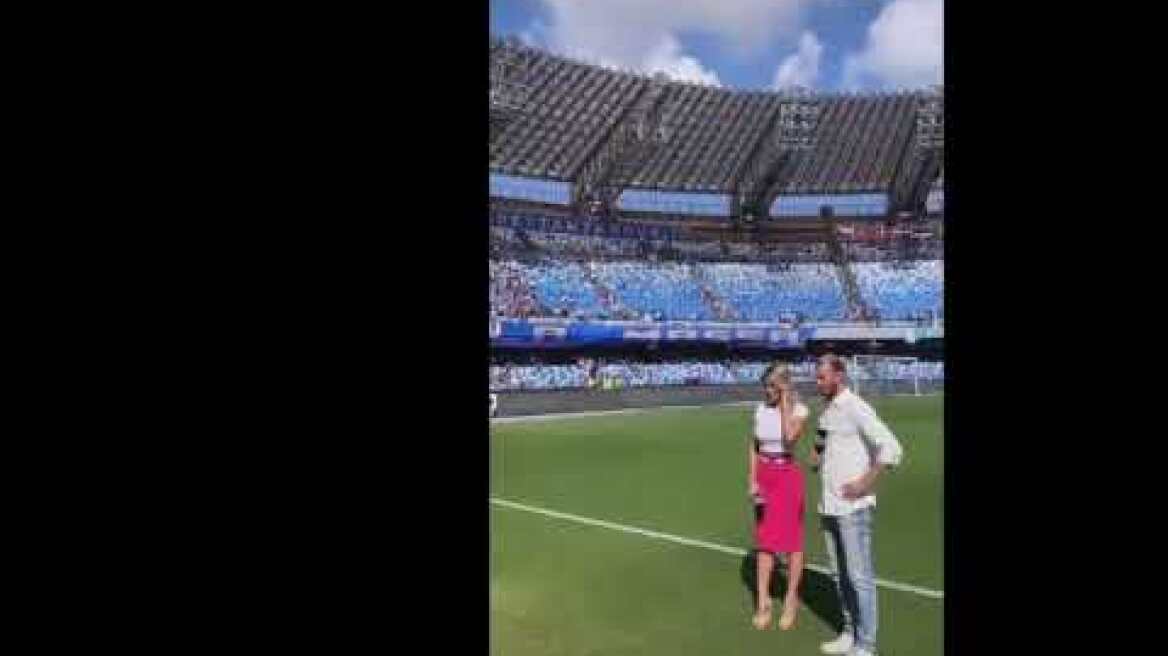 Diletta Leotta fa innamorare Napoli in un San Paolo "bollente"