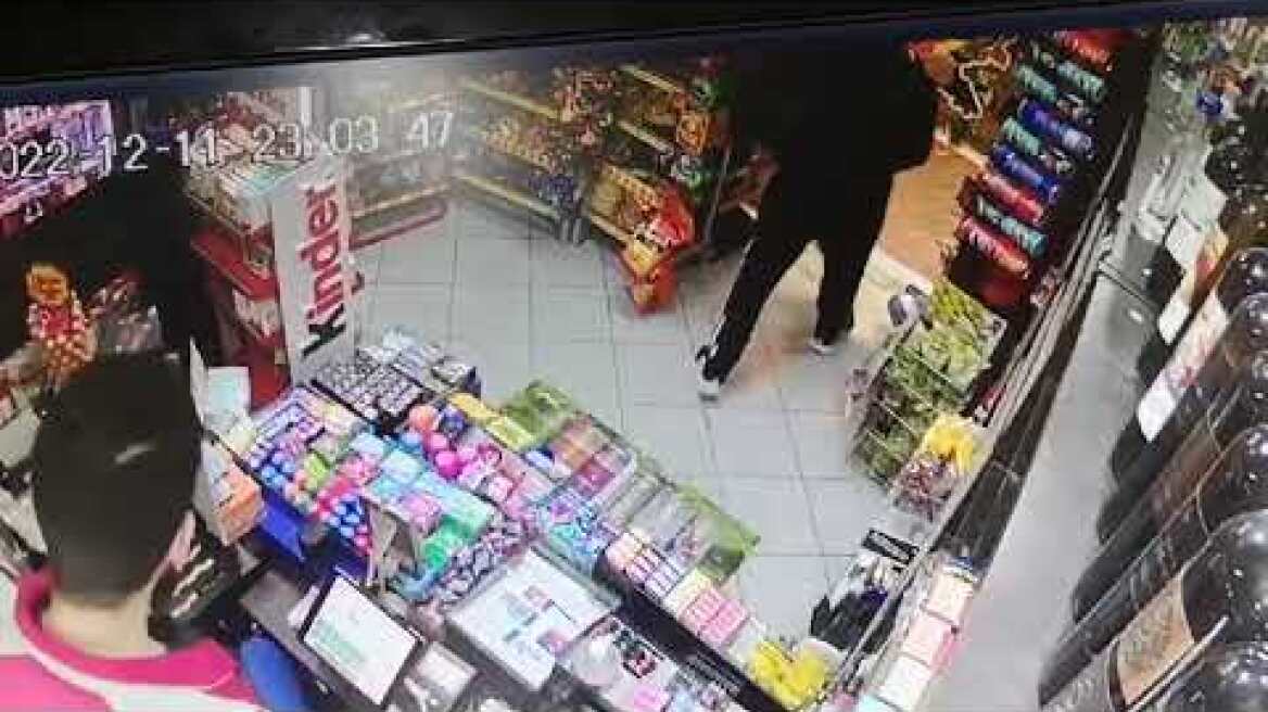 Βίντεο ντοκουμέντο από ληστεία σε μίνι μάρκετ της Θεσσαλονίκης